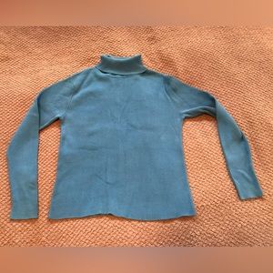 Vintage International Moda cotton turtleneck ribbed sweater in EVC